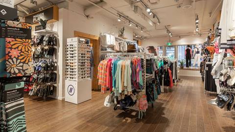 Magasin de la Place Apparel