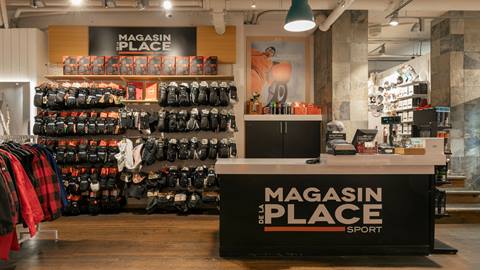 Magasin de la Place Apparel